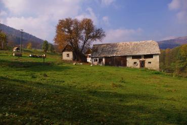 The apiary owner maintains and restores traditional folk buildings (bread baking oven, stable and other folk buildings). © Martina Slámová.